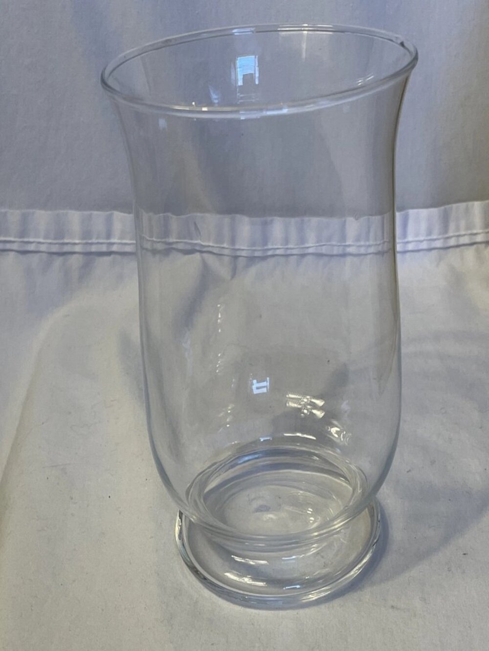Hallmark Glass Votive Candle Holder Gift Set White Unscented Wax Candles 3pc - Picture 4 of 11